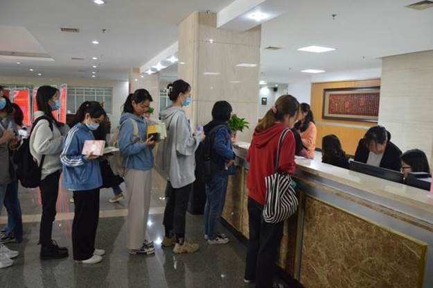 http://lib.xiyi.edu.cn/__local/D/78/D4/0E41FB7BFEDF0505079F6F9078F_AE3A0D30_9B94.jpg