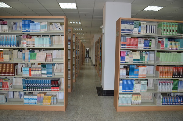 馆容馆貌-西安医学院图书馆